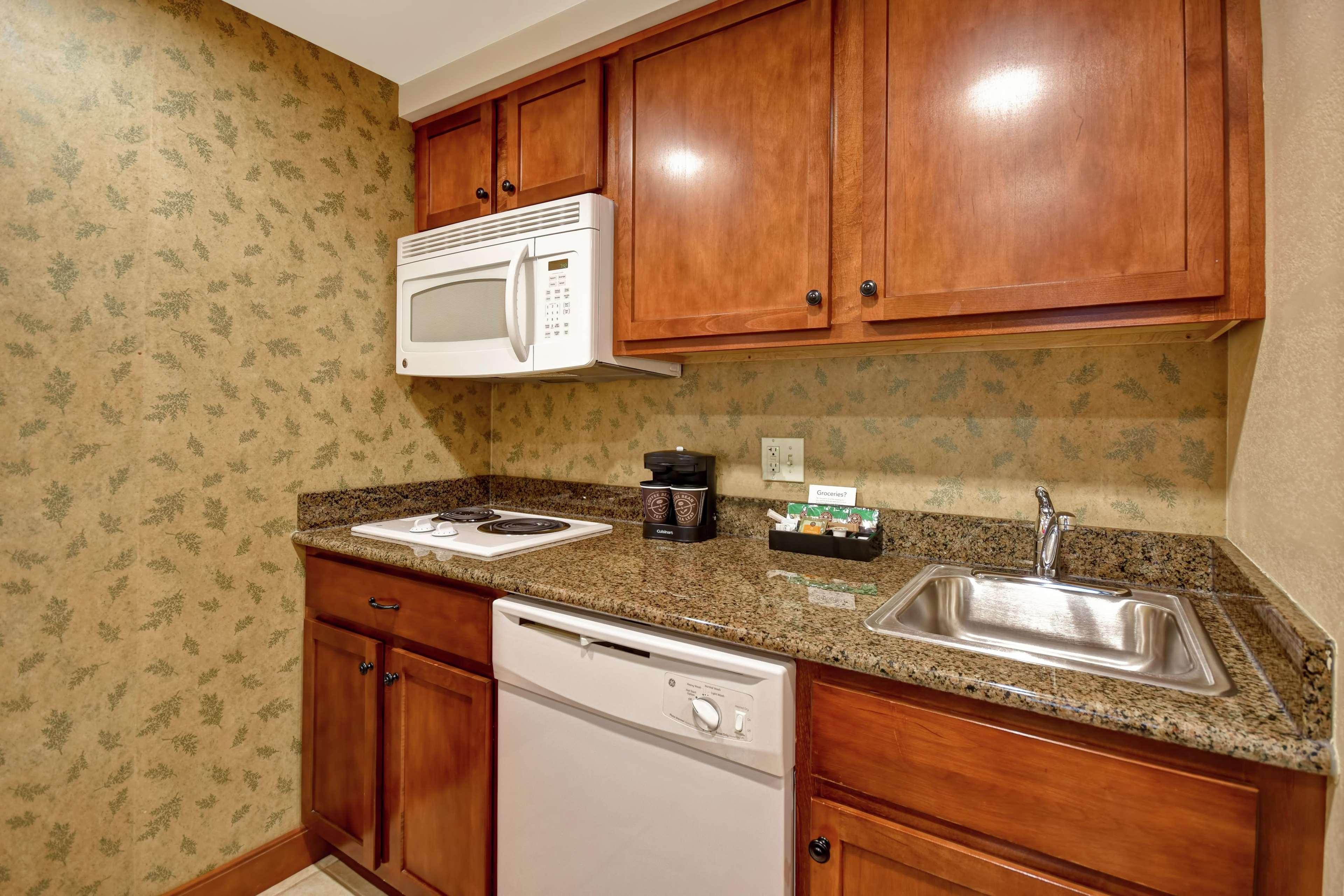 Homewood Suites By Hilton Lancaster Rohrerstown Exteriör bild
