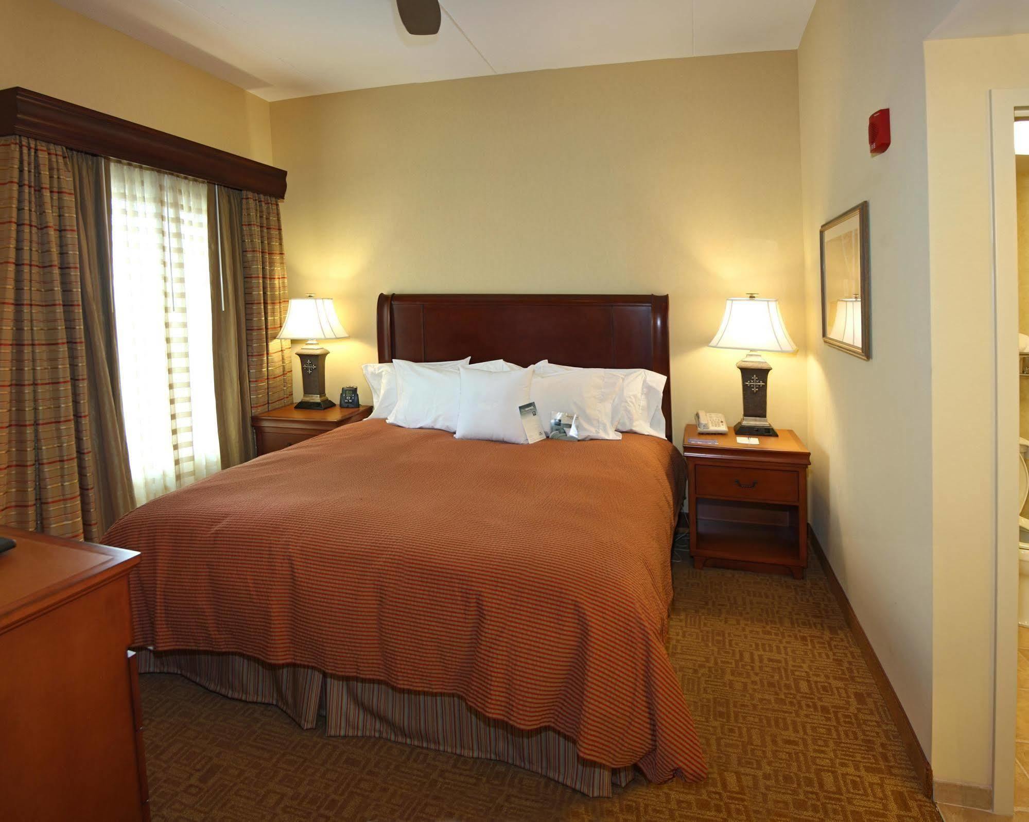 Homewood Suites By Hilton Lancaster Rohrerstown Exteriör bild