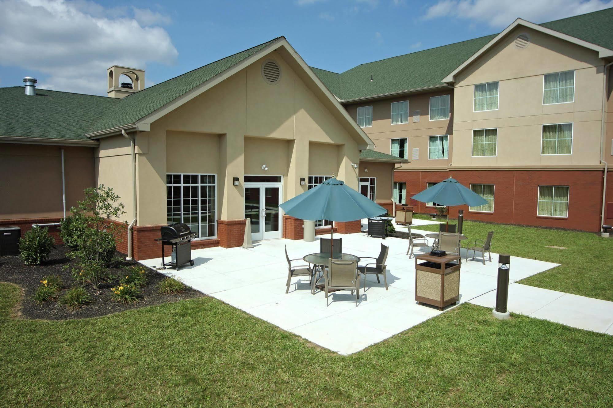 Homewood Suites By Hilton Lancaster Rohrerstown Exteriör bild